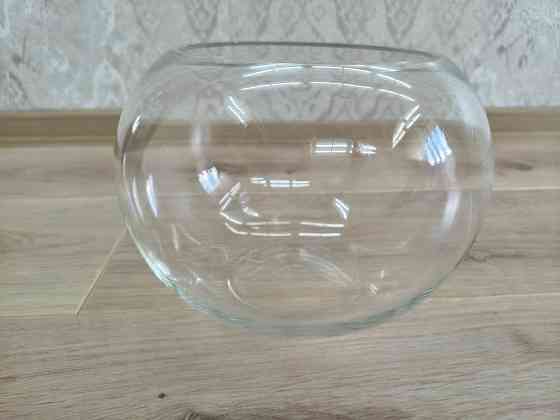 Круглая ваза, прозрачная. Новая Донецк