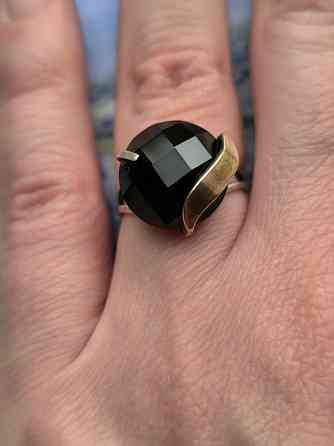 Серебряное кольцо с камнем б/у 16,5-17 Донецк