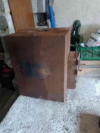 Продам буржуйку большую Макеевка