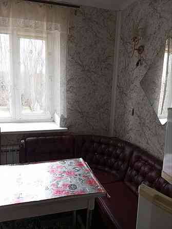 Сдам 2 ком. кв-ру, Гвардейка, ул. Ленина, ориентир школа 4. Макеевка