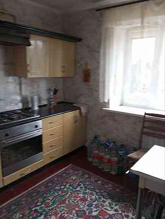 Сдам 2 ком. кв-ру, Гвардейка, ул. Ленина, ориентир школа 4. Макеевка