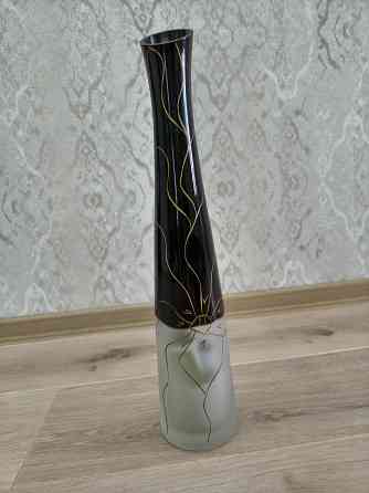 Ваза стеклянная напольная черно-белая Донецк