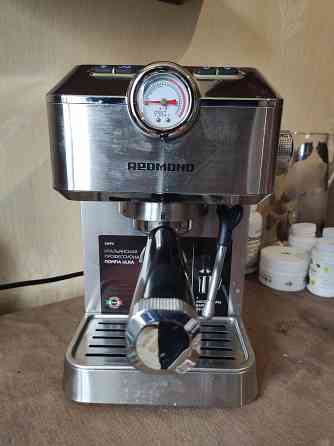 Продам кофемашину Redmond cm711 Донецк