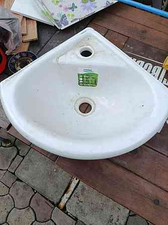 Продам умывальник Донецк
