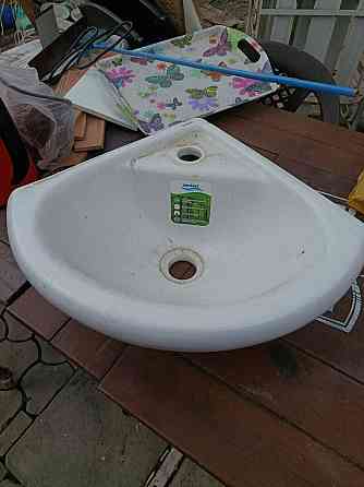 Продам умывальник Донецк