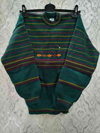 Детский свитер, кофты. р.30. Новые Донецк