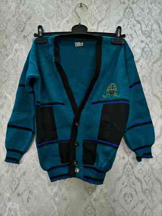 Детский свитер, кофты. р.30. Новые Донецк