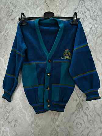 Детский свитер, кофты. р.30. Новые Донецк