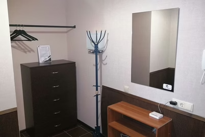 Сдается однокомнатная квартира на 3 этаже, находится в Ворошиловском районе, рядом с Донбасс ареной Донецк