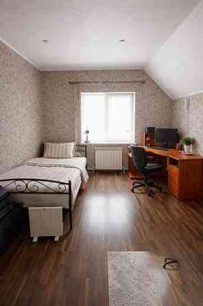 Продаю 4-х комнатный дом в Куйбышевском районе, ул. Фрунзе Донецк