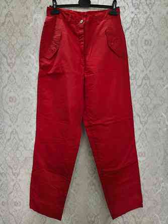 Брюки красные стильные, утепленные. Новые Донецк