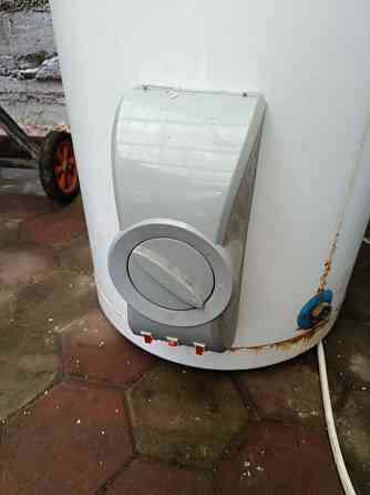 Продам электрический водонагреватель Термекс 300 литров Макеевка