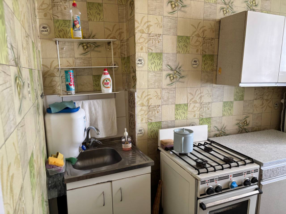 Продам 2 комнатную квартиру на Тихом Донецк