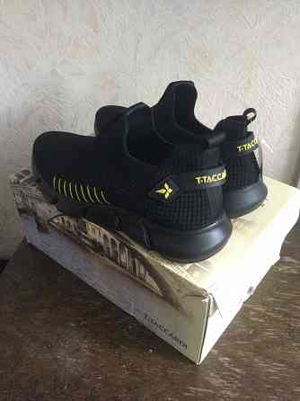 Кроссовки Донецк