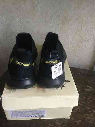 Кроссовки Донецк