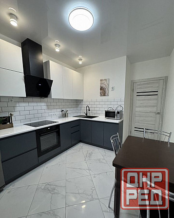 ород Донецк, Киевский район, Донецк Сити, Шахтерская площадь, Самый центр Донецк - изображение 4