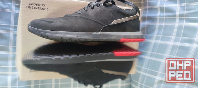 Продам замшевые осенние кроссовки 41 размера. Макеевка - изображение 4