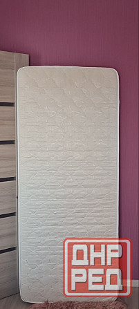 Матрас 80×190 (не ортопедический) + чехол непромокаемый отдам даром Донецк - изображение 1