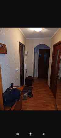 продам 2 к.кв. ленинский р.ионова соловки 4900 мил. р. Донецк