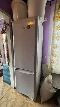 Продам холодильник Донецк