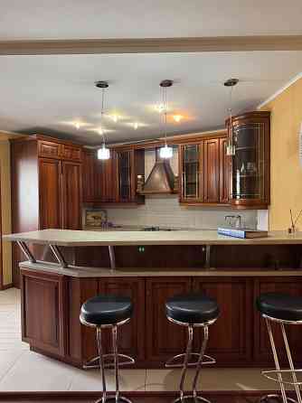 Продам шикарную квартиру на Орешкова обладминистрация Донецк