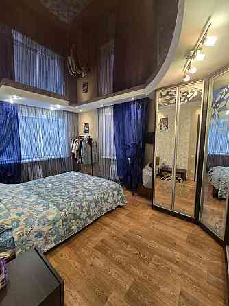 Отличная 2к изумруд Университская Донецк