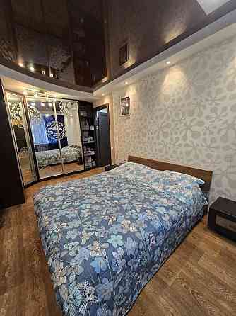 Отличная 2к изумруд Университская Донецк