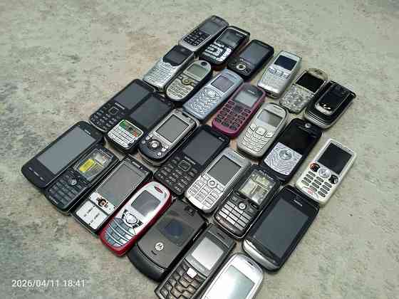 Продам лот кнопочных телефонов Макеевка