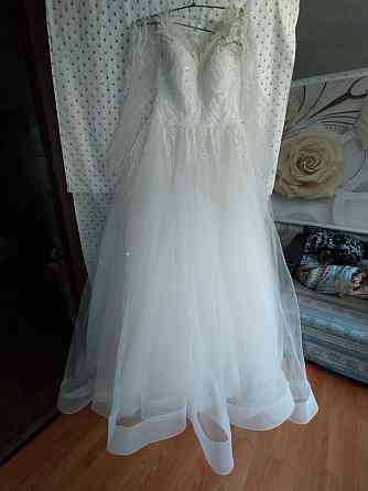 Продам свадебное платье Донецк