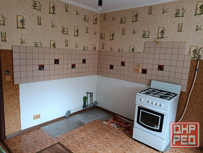 Продам 2-к. квартиру, 49,3 м², 3/5 эт. Енакиево - изображение 2