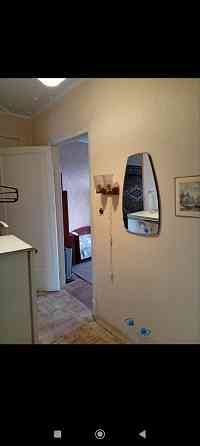 сдам 2 к.кв. ворошиловск. р. белый лебедь 17000 р. колонка. Донецк