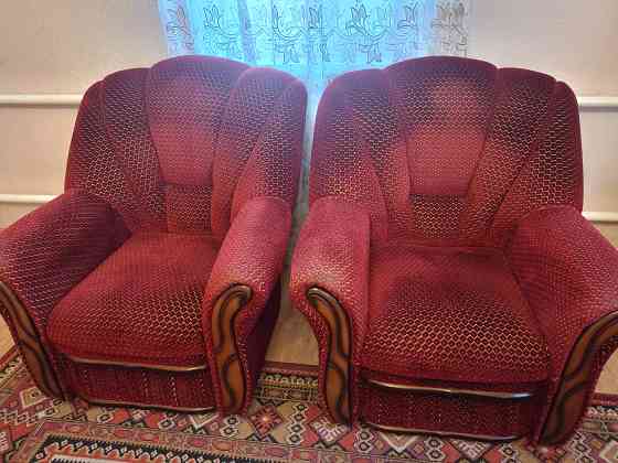 Продается мягкая мебель (комплект: диван + два кресла) Донецк