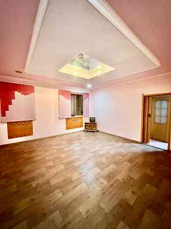 Продается крупногабаритная однокомнатная квартира пересечение Университетской и Титова , г. Донецк Донецк