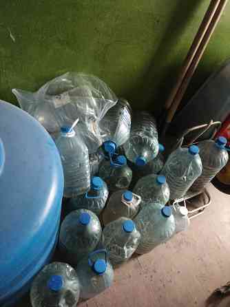 Продам бочку 300 лит , с краном . Донецк