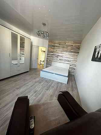 Сдается стильная крупногабаритная однокомнатная квартира в Ворошиловском районе на ул. Университетс Донецк