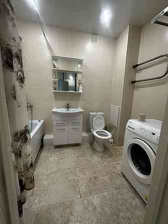 Сдается стильная крупногабаритная однокомнатная квартира в Ворошиловском районе на ул. Университетс Донецк