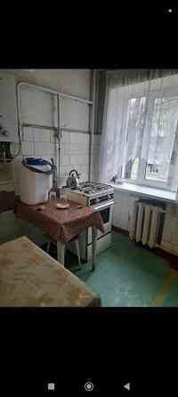 сдам 2 к.кв. ворошиловск.р. розы люксембург -театральный 25000 р.торг. Донецк