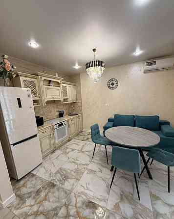 Калининский район, Медицинский университет, проспект Ильича, самый центр города Донецк