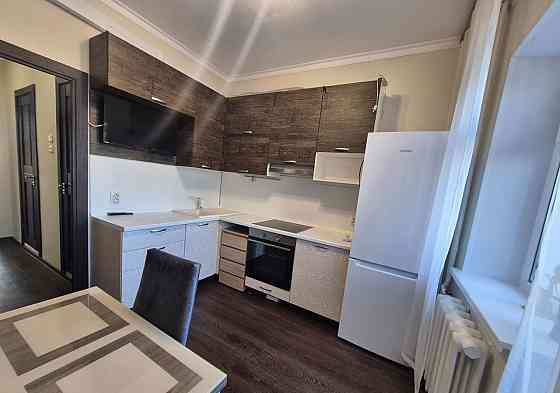 Ворошиловский район, площадь Конституции, Набережная, ориентир Диск, 10 минут до Крытого рынка, самы Донецк