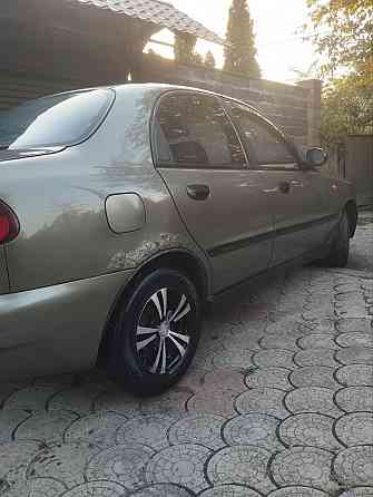 Продам машину Макеевка