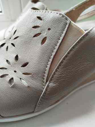 Босоножки женские кожаные Донецк