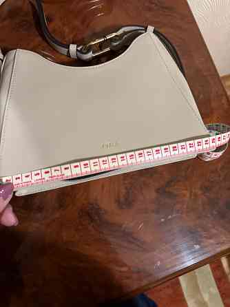 Продаю женскую сумочку Макеевка