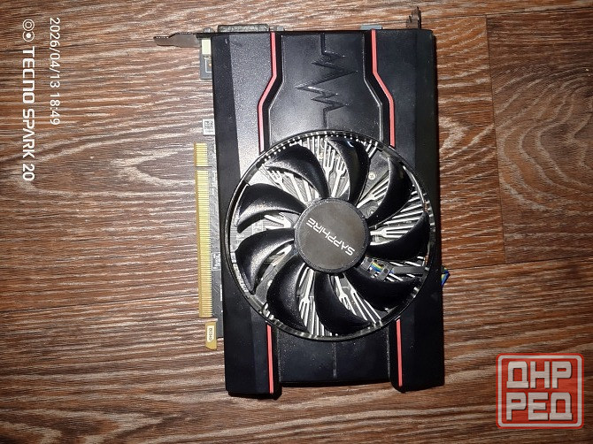 Видеокарта Rx 550 4 гига ддр5 без доп питания. Донецк - изображение 1