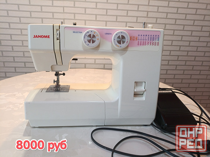 Продам швейную машину -8000 руб Макеевка - изображение 1