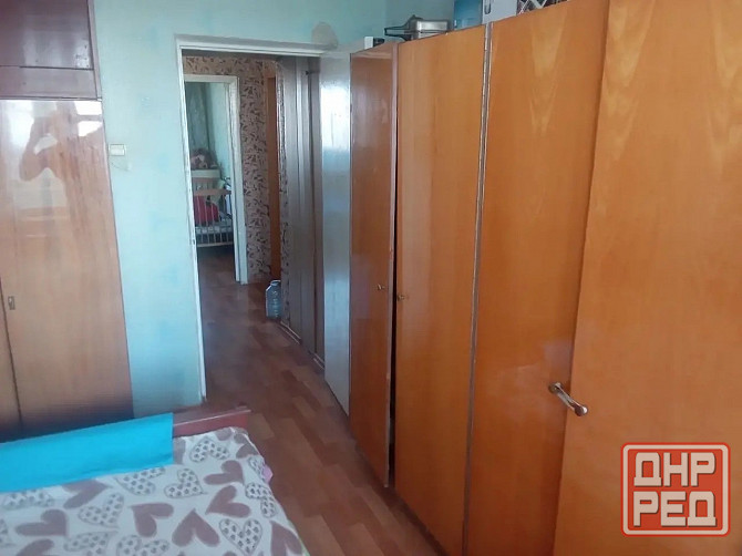 3к кв м-н Октябрьский, Капитальная Макеевка - изображение 1