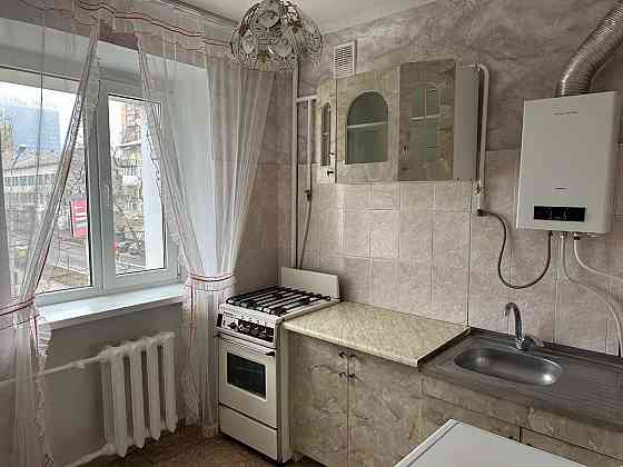 Сдам 1-к. кв., Ворошиловский р-н, к-р "Звездочка", ул. Университетская Донецк
