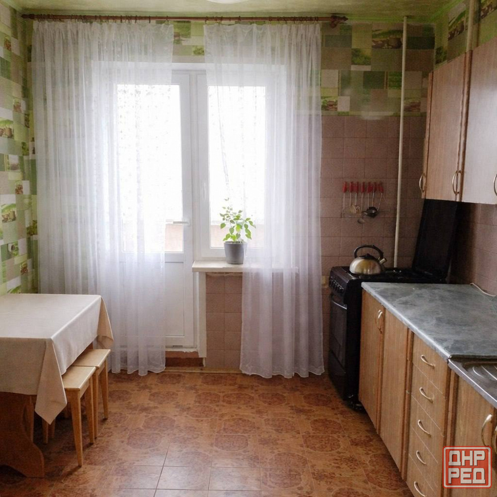 Продается 3-комнатная квартира в Донецке, Кировский район,микрорайон Широкий Донецк - изображение 4