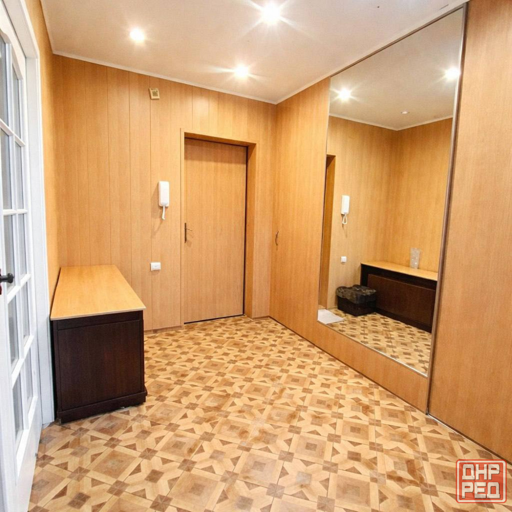Продается 3-комнатная квартира в Донецке, Кировский район,микрорайон Широкий Донецк - изображение 2