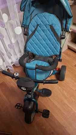 Продам прогулочную коляску и велосипед с род. ручкой Донецк