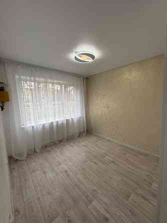 Продам 1-к квартиру Шахтерск (Ленина) Шахтерск